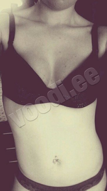Laura - photo