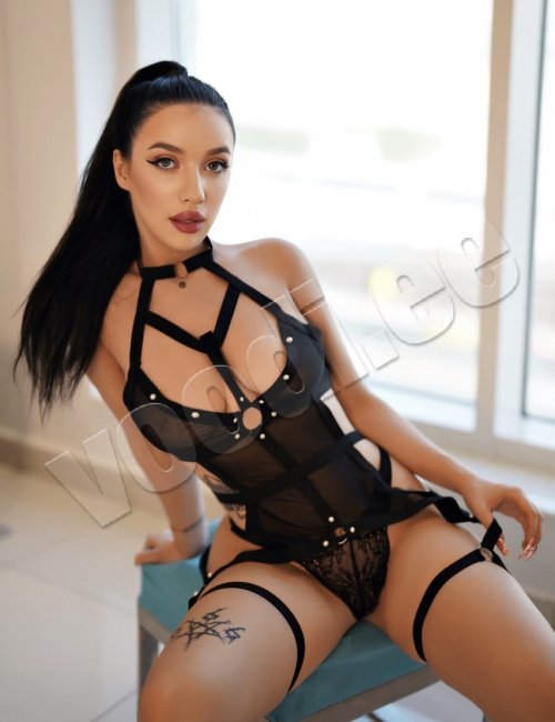 Your  girl  Julia  back   - foto
