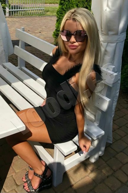 Liisa  kohtub  täna   - foto
