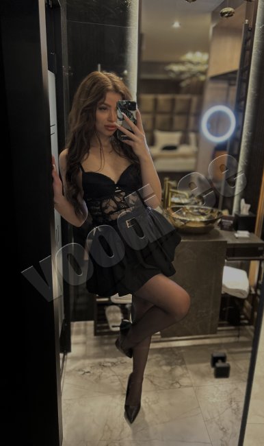 Mia - photo