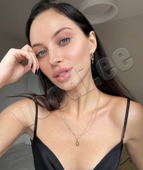 Julia - photo
