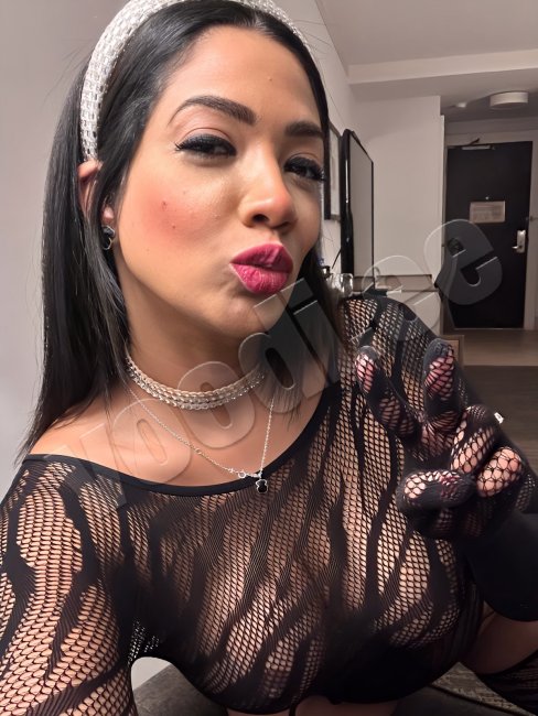 Pamela  Brazilian  girl  full  s - foto