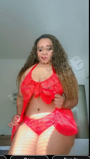 Latina  big  ass - foto