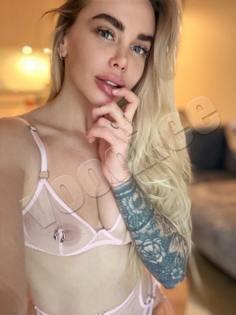 HelenA - photo