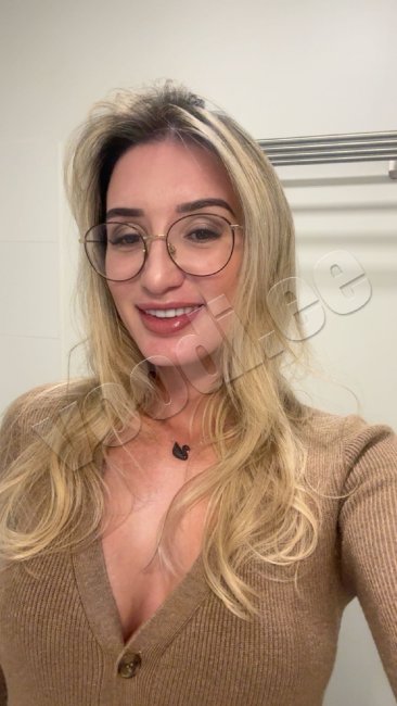 ISABELLE  HOT  SEX/ LAST  DAY - kuva