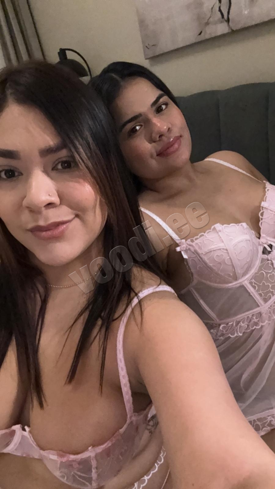 TWO GIRLS / LATINAS - photo
