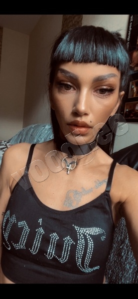 Mia   - photo