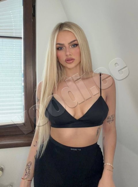 Angelina - foto