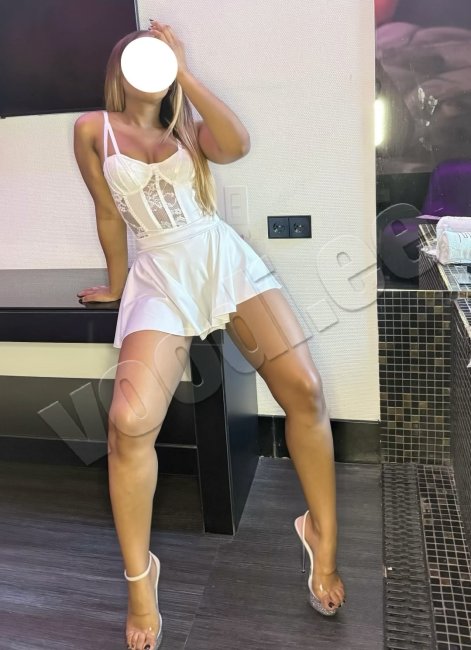 WHITE  TEMPTATION  ABBY - kuva