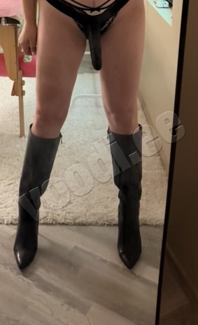 Dr.  Strap - photo