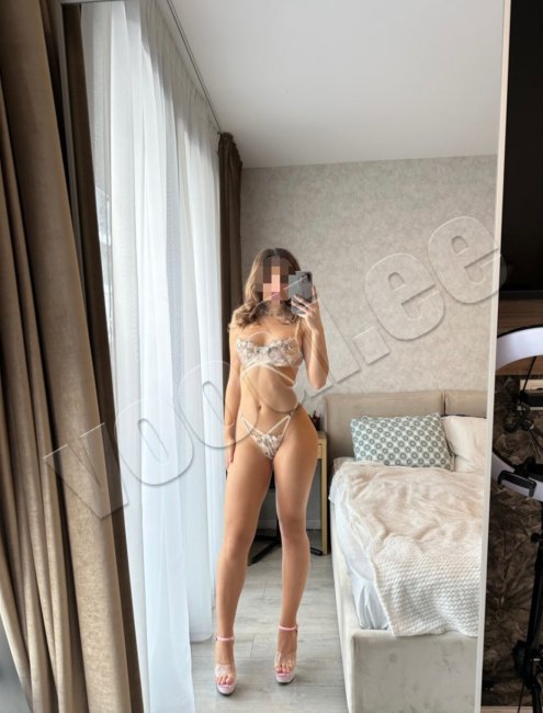 Very  HOT  girl  in  Tallin - photo